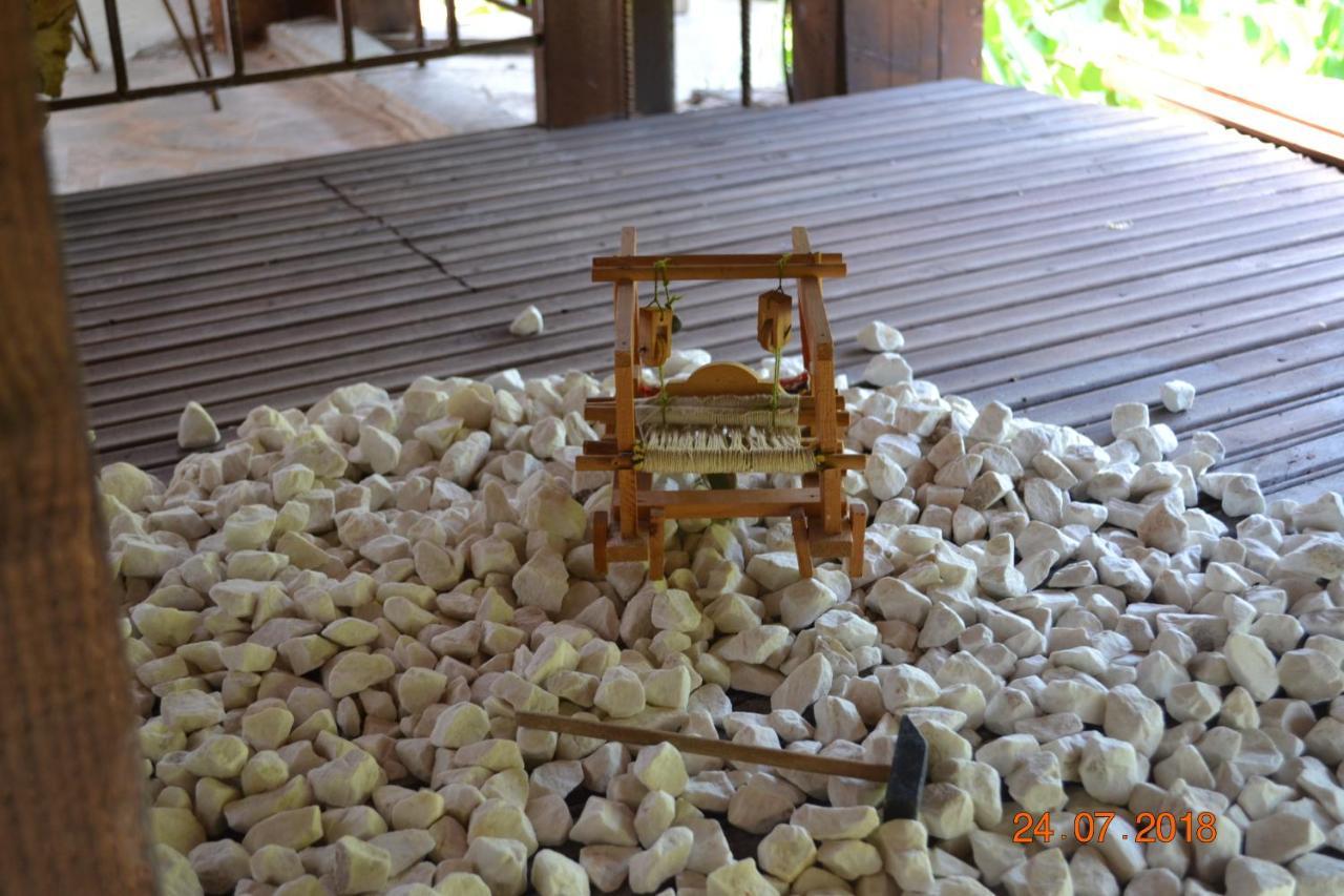 Hotel Mouson Melathron Elafina Exterior foto